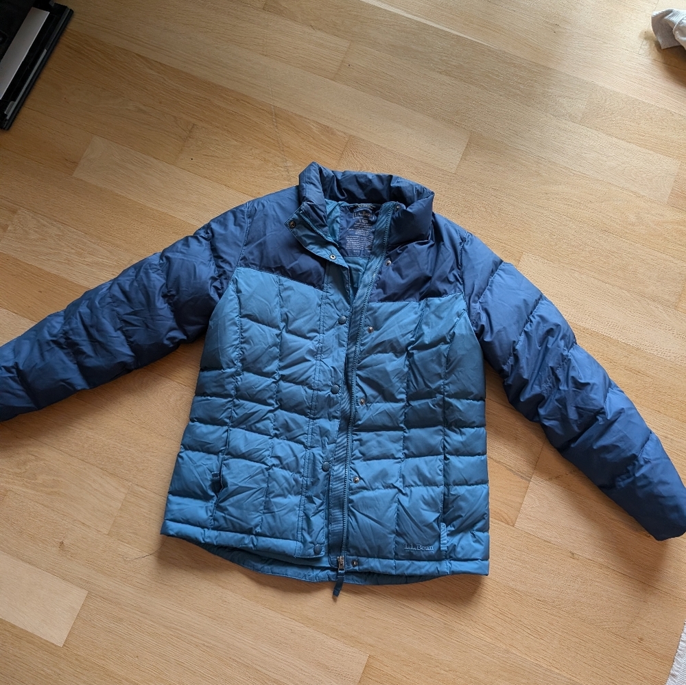 L.L. Bean Women's Blue Puffer Jacket